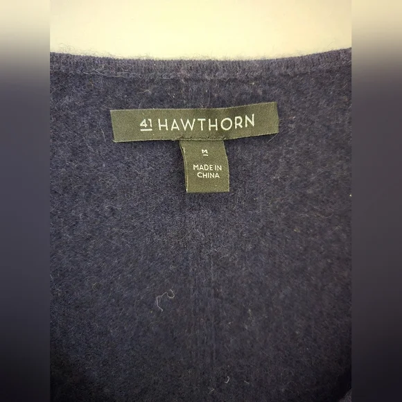 41 Hawthorn navy blue 100% cashmere long sleeve v neck sweater | Medium - Picture 2 of 5